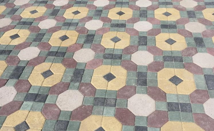 Decorative concrete floor Quadro Paving